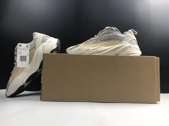 GY7924 Boost Cream Adidas 700 Yeezy V2 Cream 0706
